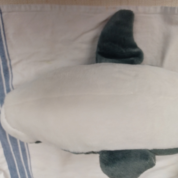Shark Plush Realistic Wild Republic Stuffed animal - Picture 4 of 8